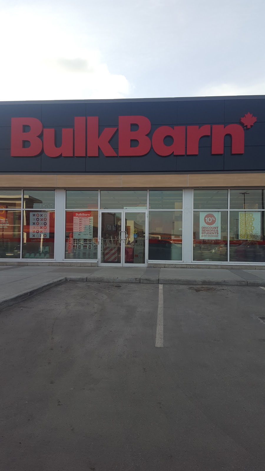 Bulk Barn | 409 E Hills Blvd SE Unit 507, Calgary, AB T2A 4X7, Canada | Phone: (587) 470-7076