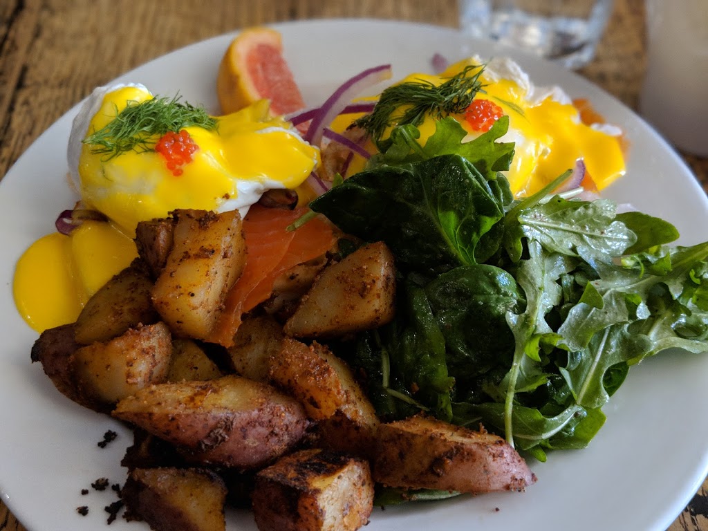 Easy Restaurant | 1645 Queen St W, Toronto, ON M6R 1A9, Canada | Phone: (416) 537-4893