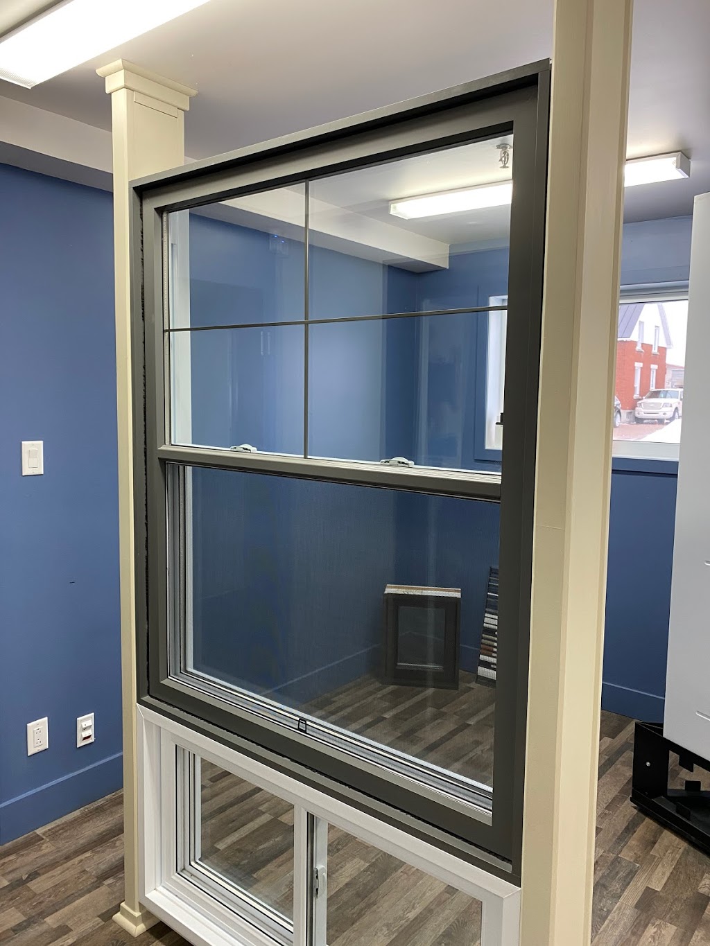 Touchette Portes et Fenêtres inc. | 1160 Rue de Versailles, Saint-Césaire, QC J0L 1T0, Canada | Phone: (450) 469-1451