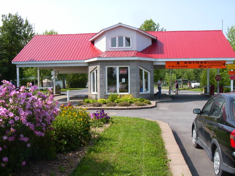 Camping Les Cèdres | 658 QC-219, Saint-Jean-sur-Richelieu, QC J2Y 1C4, Canada | Phone: (450) 346-9276