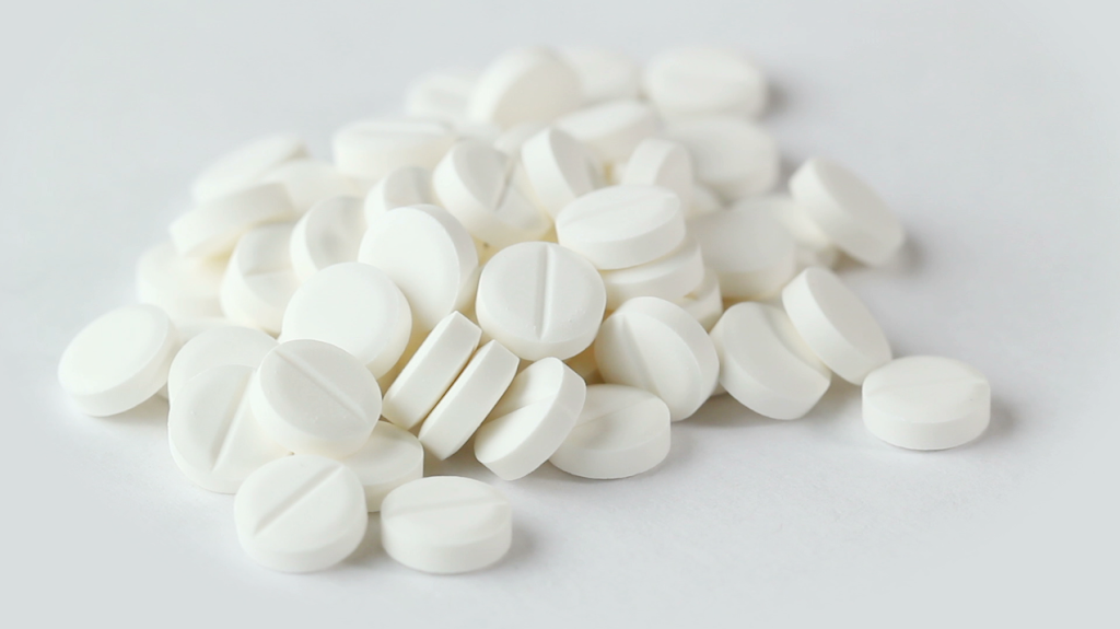 Medicine Cabinet Pharmacy | 2081 Lake Shore Blvd W, Etobicoke, ON M8V 3Z4, Canada | Phone: (416) 901-9644