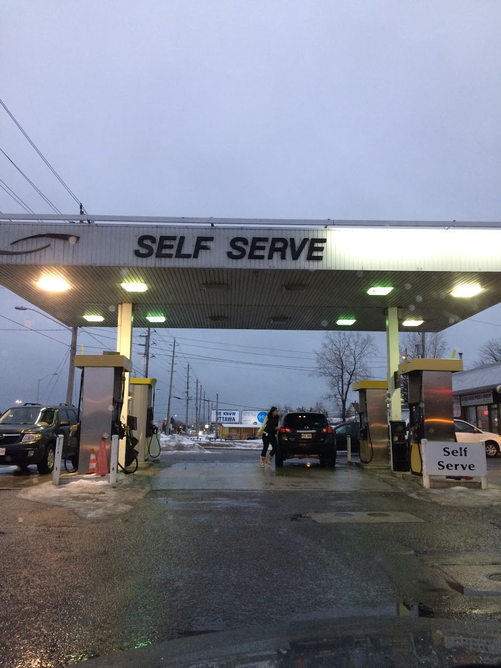 Saab Gas Centre | 1741 Cyrville Rd, Gloucester, ON K1B 3K8, Canada | Phone: (613) 745-9559