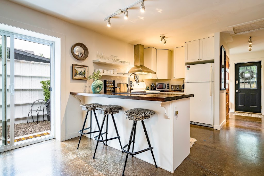 The Erie Street Flats | 12 Erie St, Collingwood, ON L9Y 1P4, Canada | Phone: (705) 606-4781