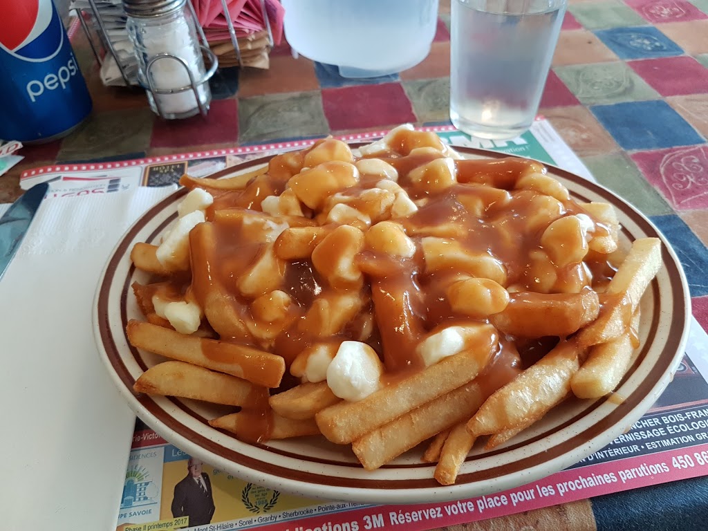 Restaurant Ste-Julie | 1646 Rue Principale, Sainte-Julie, QC J3E 1W7, Canada | Phone: (450) 649-0505