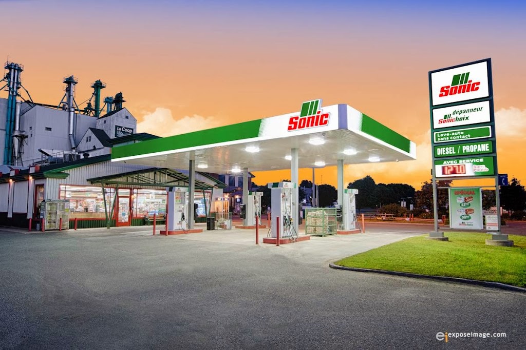 Station-service et lave-auto Sonic Pie-X | VIVACO groupe coopéra | 5 Avenue Pie X, Victoriaville, QC G6P 8S7, Canada | Phone: (819) 758-9345