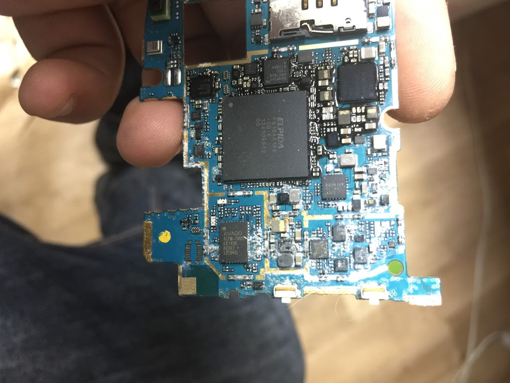 iTronics réparation - repair Microsoft surface Huawei Asus zenfo | 4401 Boul St-Laurent, Montréal, QC H2W 1Z8, Canada | Phone: (888) 831-1642