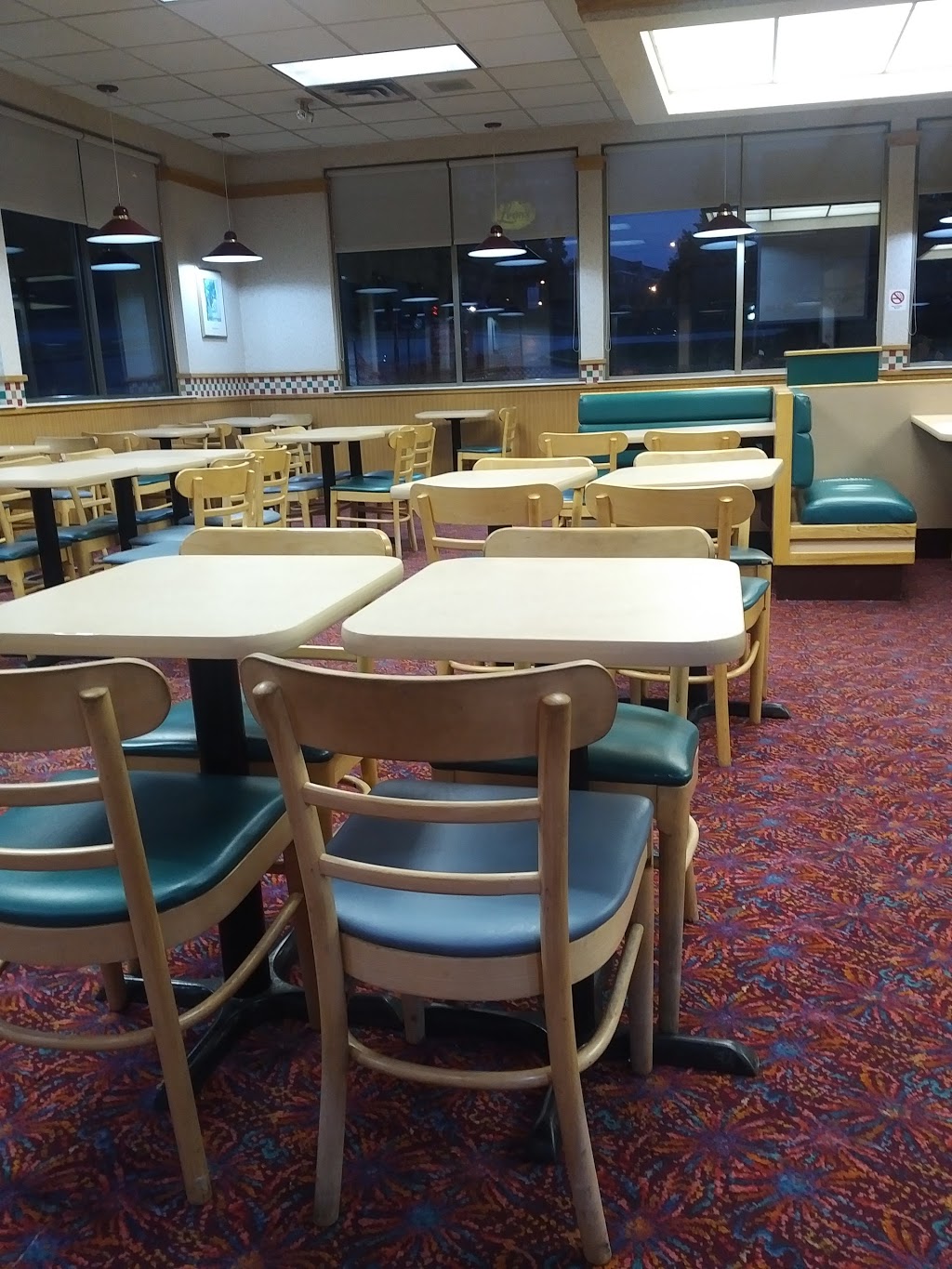 Wendys | 545 Memorial Ave, Orillia, ON L3V 7V5, Canada | Phone: (705) 325-5550