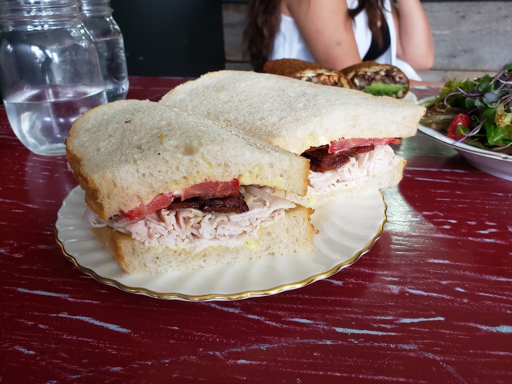 Healthy Cravings Holistic Kitchen | 155 Main St W, Shelburne, ON L9V 3K3, Canada | Phone: (519) 288-0246