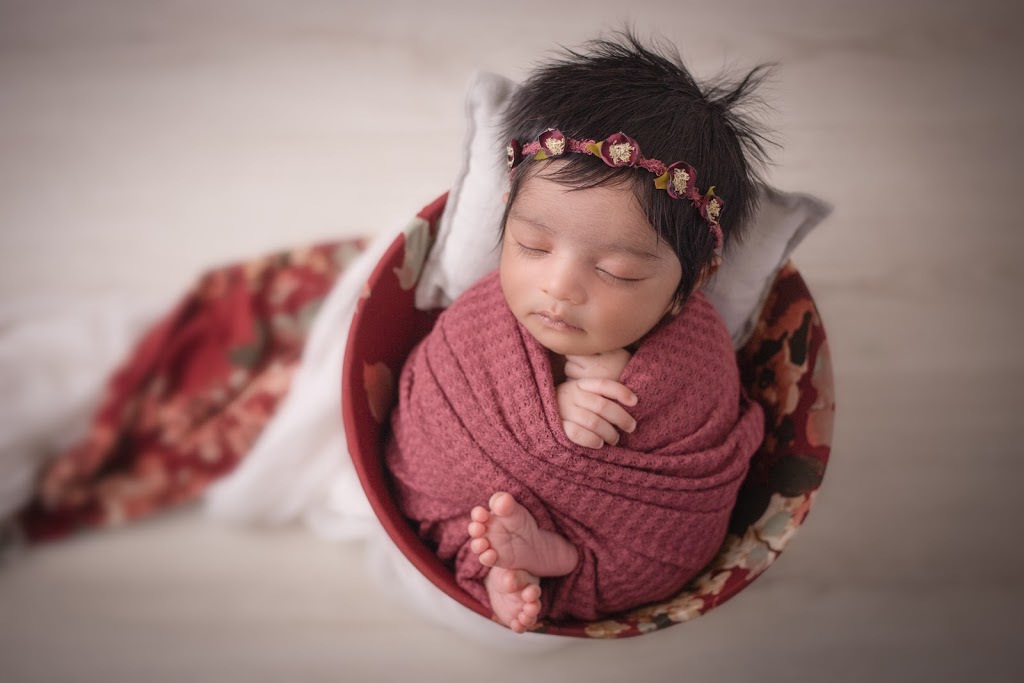 Smile On Photography | 942 Hasselfeldt Heights, Milton, ON L9T 0M5, Canada | Phone: (431) 999-7976