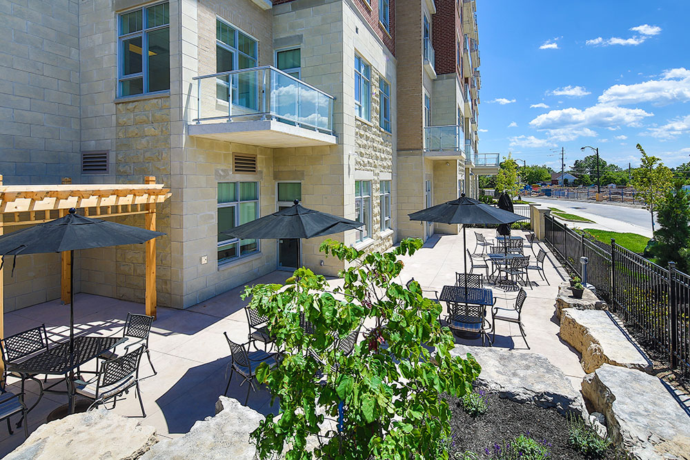 Credit River Retirement Residence | 175 Rutledge Rd, Mississauga, ON L5M 0X7, Canada | Phone: (905) 812-9191