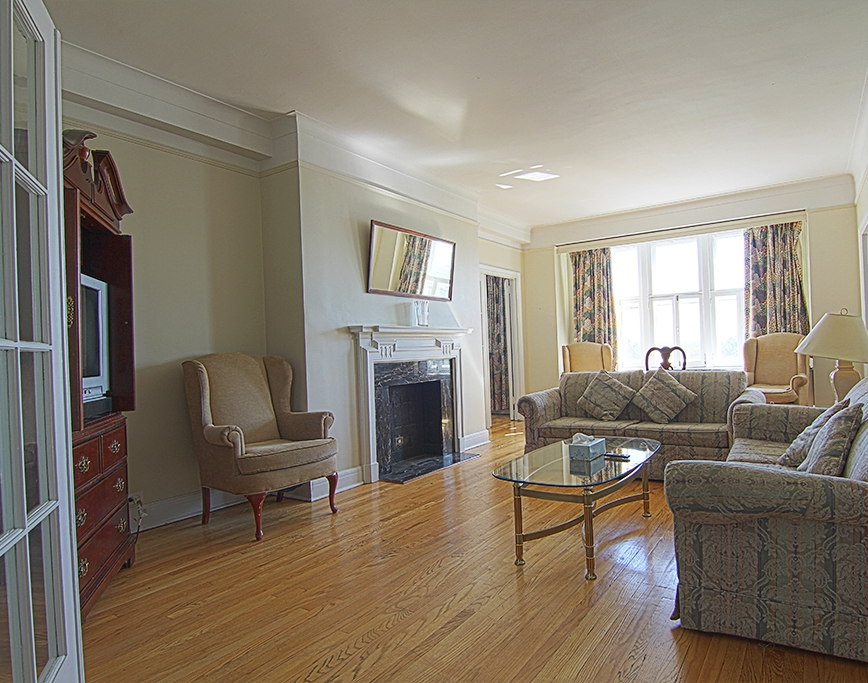 Château St-Louis (Le) | Chateau Saint-Louis, 135 Grande Allée O, Québec, QC G1R 2H2, Canada | Phone: (418) 523-2990