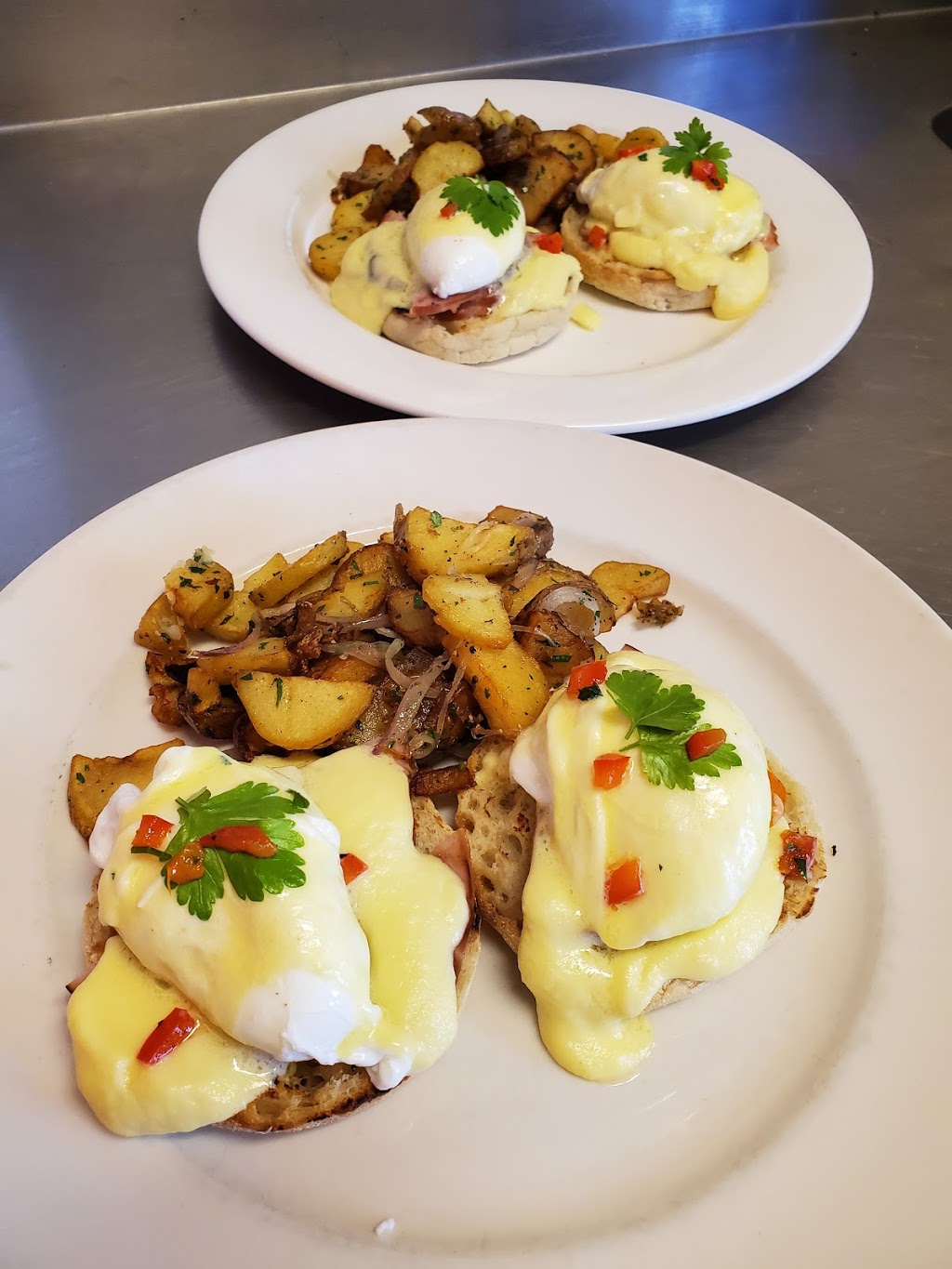 Moon River Lookout Restaurant & Catering | 1002 Walker St, Bala, ON P0C 1A0, Canada | Phone: (705) 762-2393