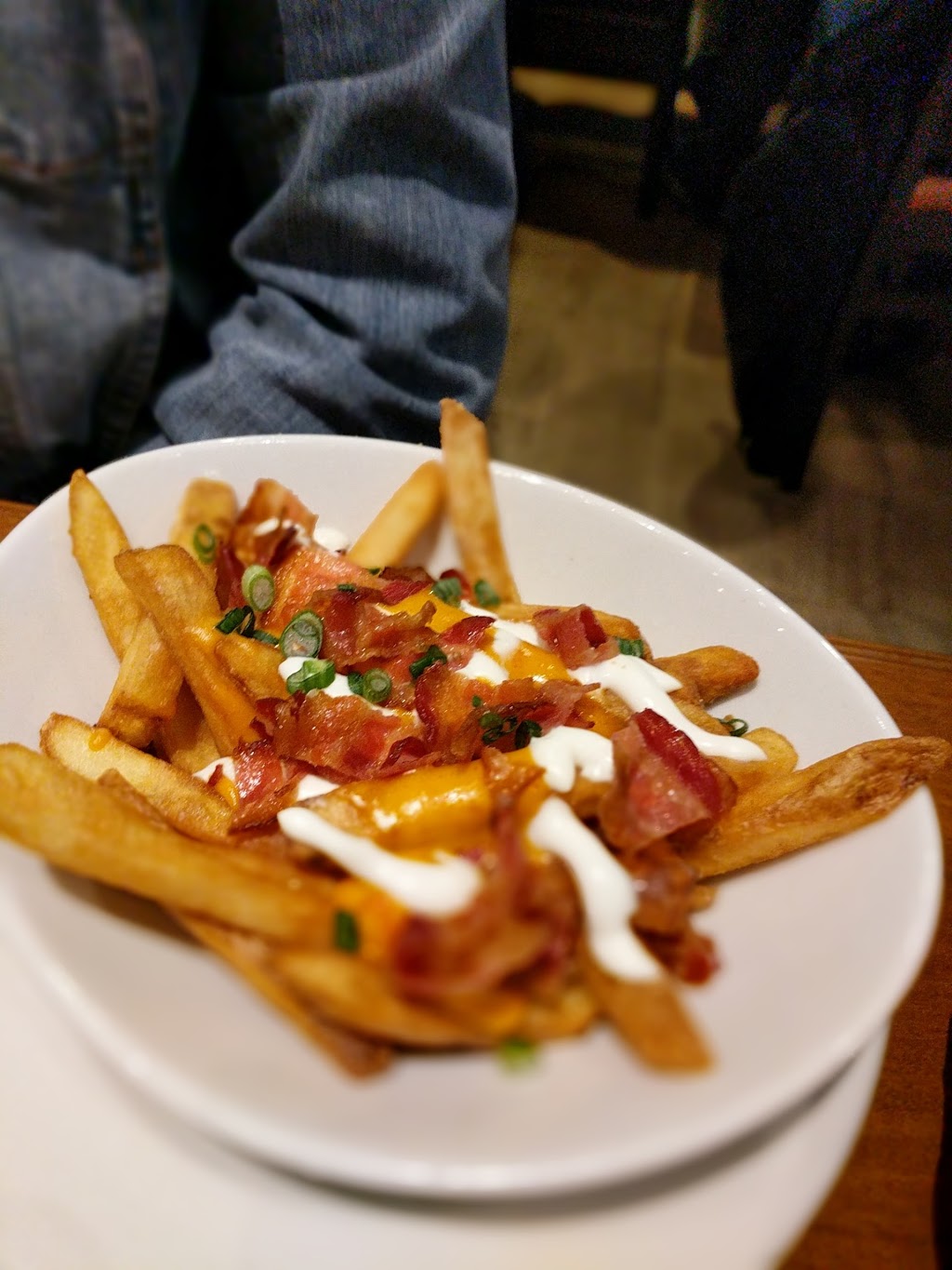 Turtle Jacks Winona | 1338 S Service Rd, Stoney Creek, ON L8E 5C5, Canada | Phone: (289) 639-8444