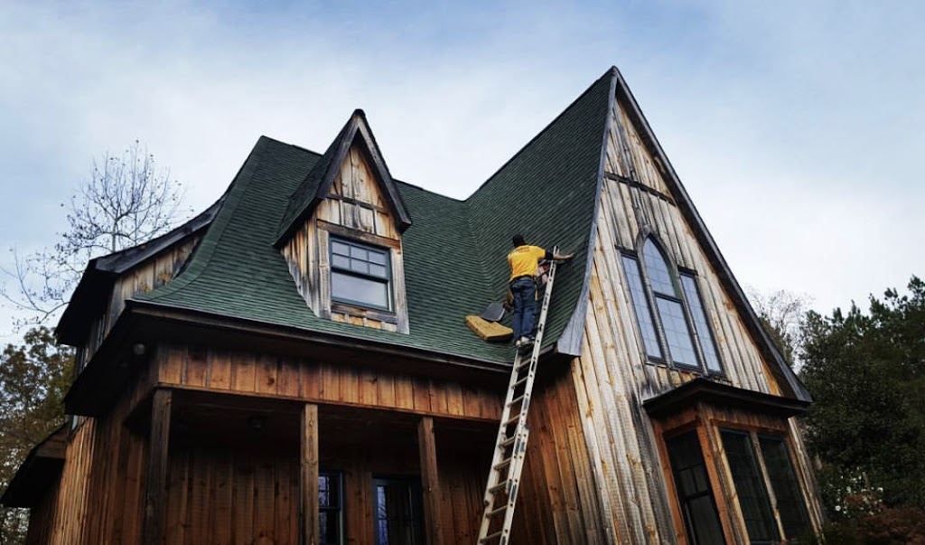Lyons Pro Roofing inc | 1 Sanwood Blvd, Scarborough, ON M1V 3L5, Canada | Phone: (647) 881-0686
