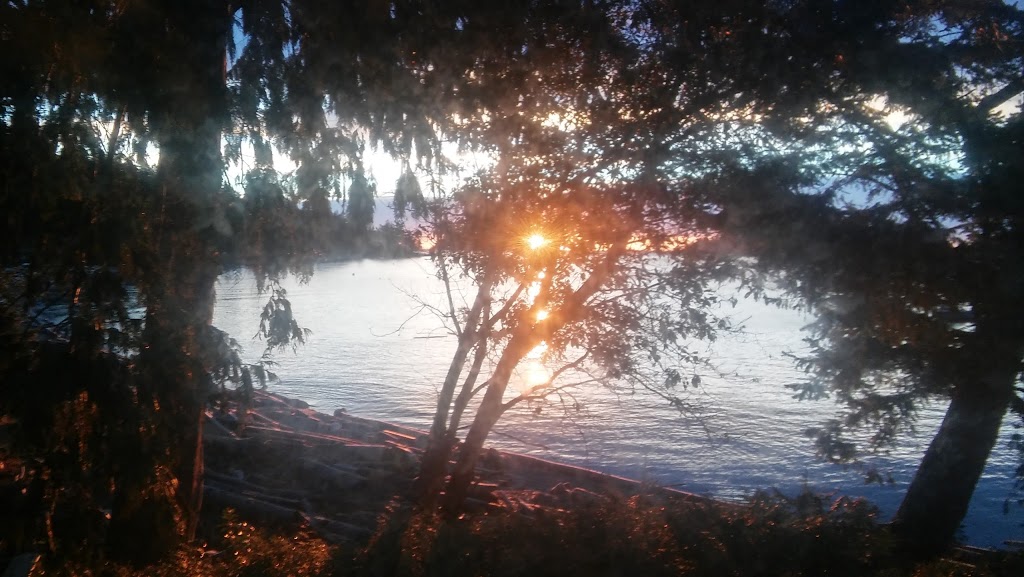 Tuckers Inn B&B | 6966 Sunshine Coast Hwy, Sechelt, BC V0N 3A8, Canada | Phone: (778) 458-2498