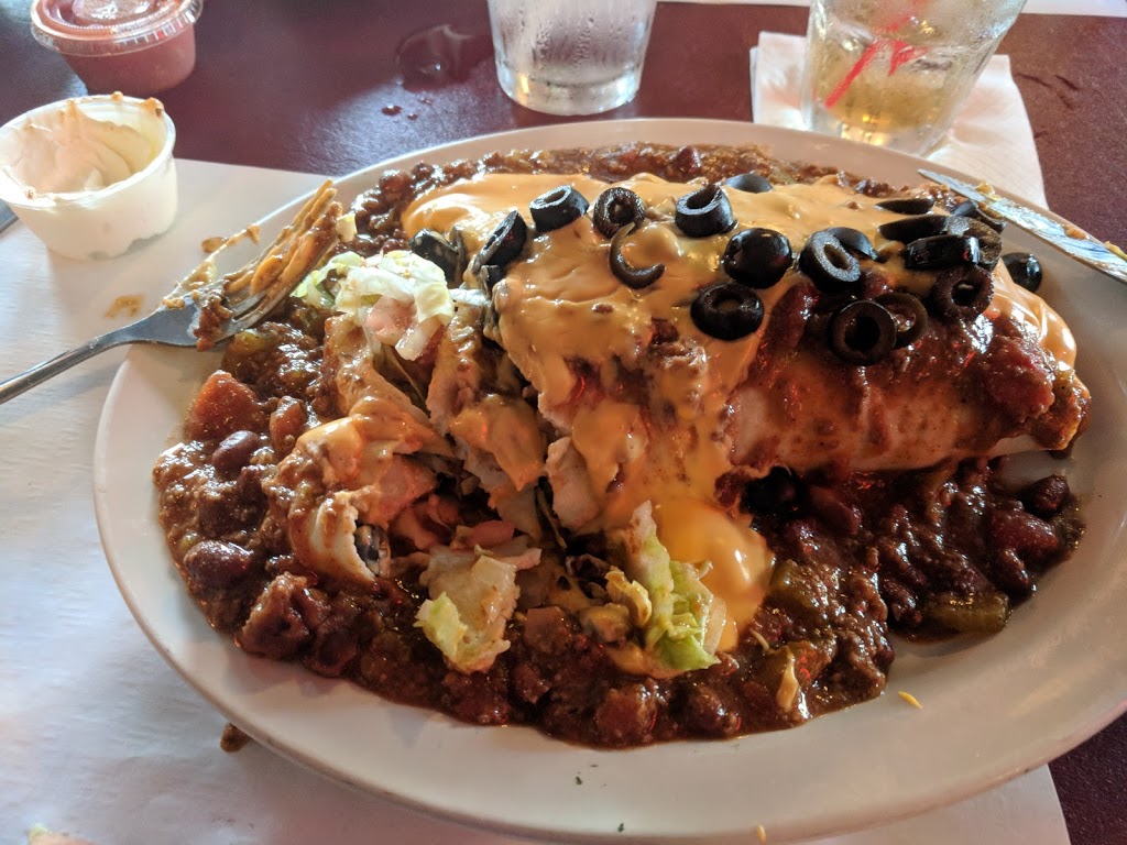 Johnnie Legas Restaurant & Tavern | 9724 Pearl Beach Blvd, Algonac, MI 48001, USA | Phone: (810) 794-5525