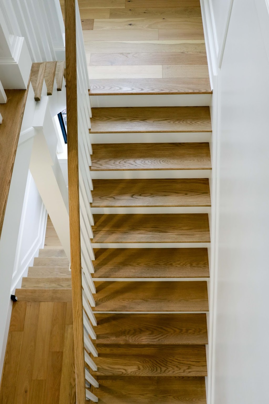 Moore Flooring + Design | 1525 Hyde Park Rd, London, ON N6H 5L4, Canada | Phone: (519) 601-5275