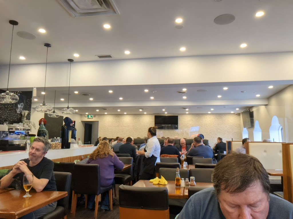 Elio Pizzeria | 351 Rue de Bellechasse, Montréal, QC H2S 1X1, Canada | Phone: (514) 276-5341