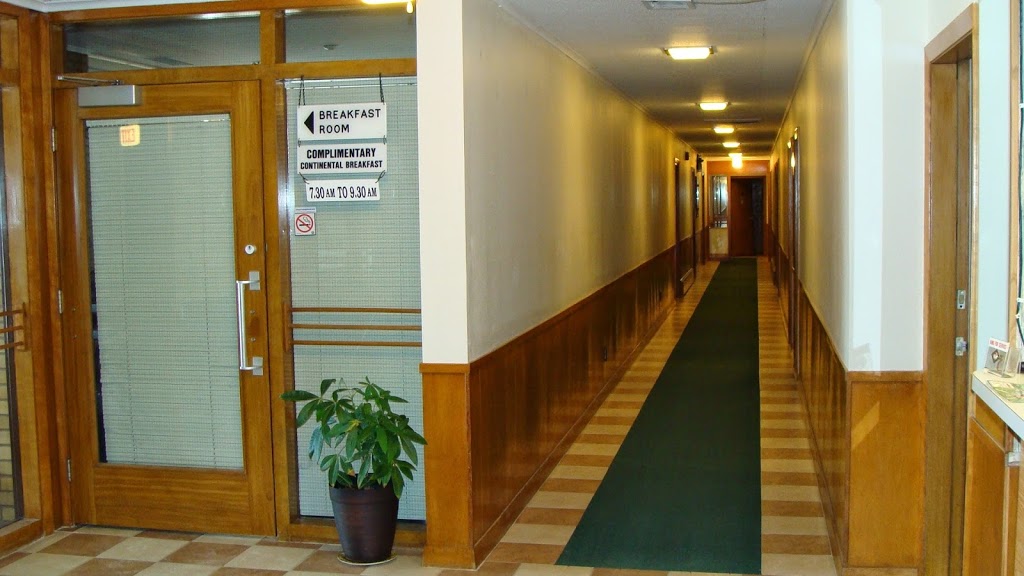 Mariner Motor Hotel | 305 Hume St, Collingwood, ON L9Y 1W2, Canada | Phone: (705) 445-3330