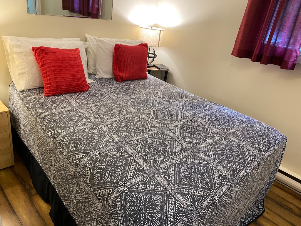 Three Islands Motel | 3404 Kawartha Lakes County Rd 36, Bobcaygeon, ON K0M 1A0, Canada | Phone: (705) 738-2313