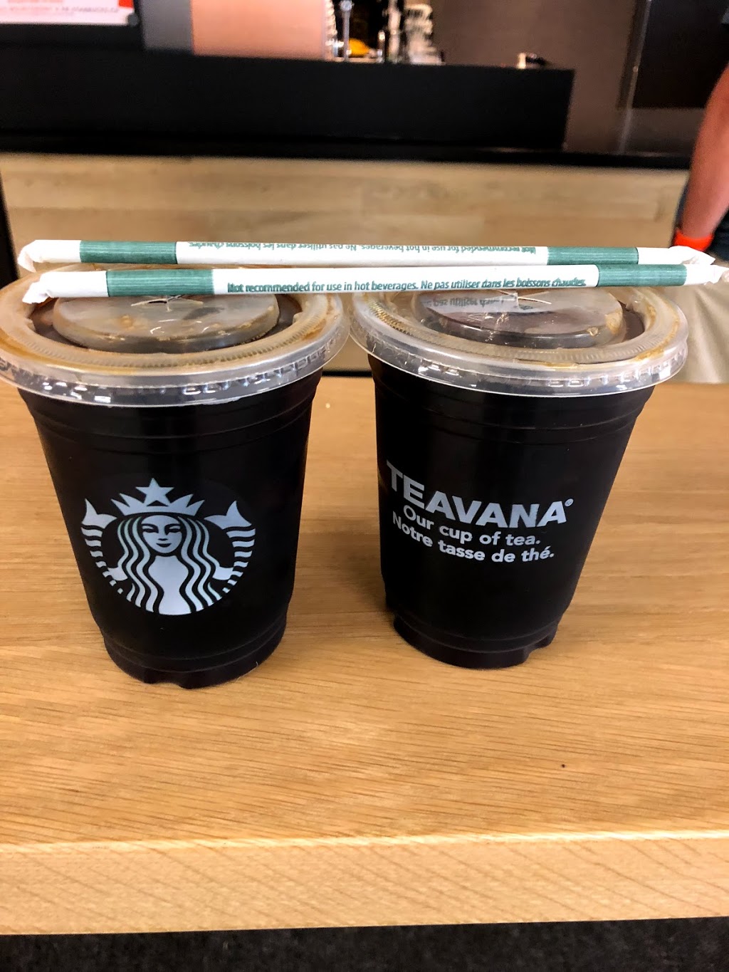Starbucks | 350 Autoroute 15, Saint-Bernard-de-Lacolle, QC J0J 1V0, Canada | Phone: (450) 246-2000