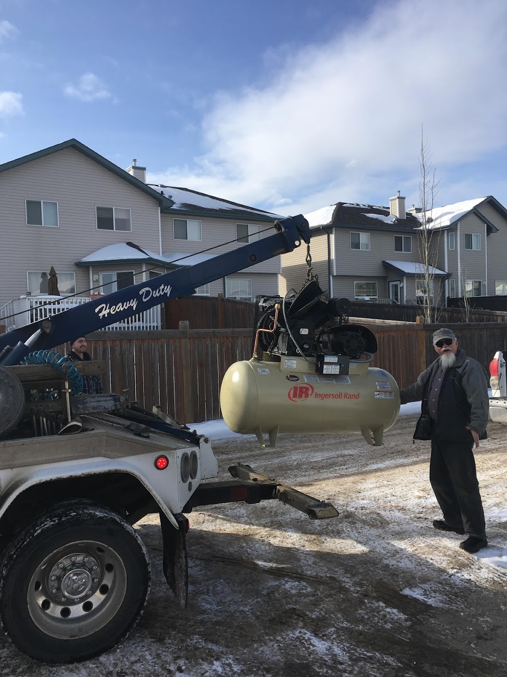 Able Towing 1997 | 13607 25 St NW, Edmonton, AB T5A 3V5, Canada | Phone: (780) 915-0647