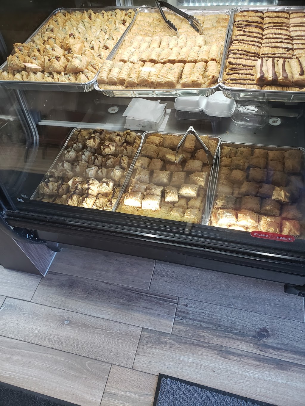 Pita Grill | 8338 18 St SE #420, Calgary, AB T2C 4E4, Canada | Phone: (403) 452-5650