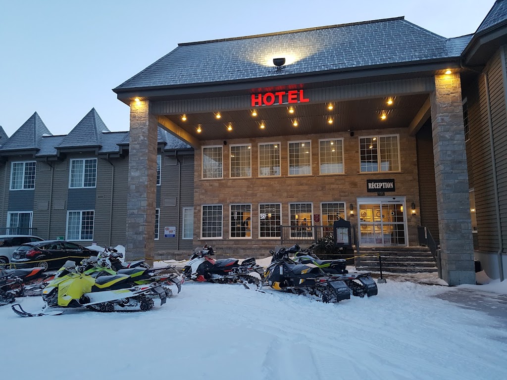 Hôtel-Pavillons-Spa Le Petit Manoir du Casino | 525 Chem. des Falaises, La Malbaie, QC G5A 2V5, Canada | Phone: (418) 665-0000