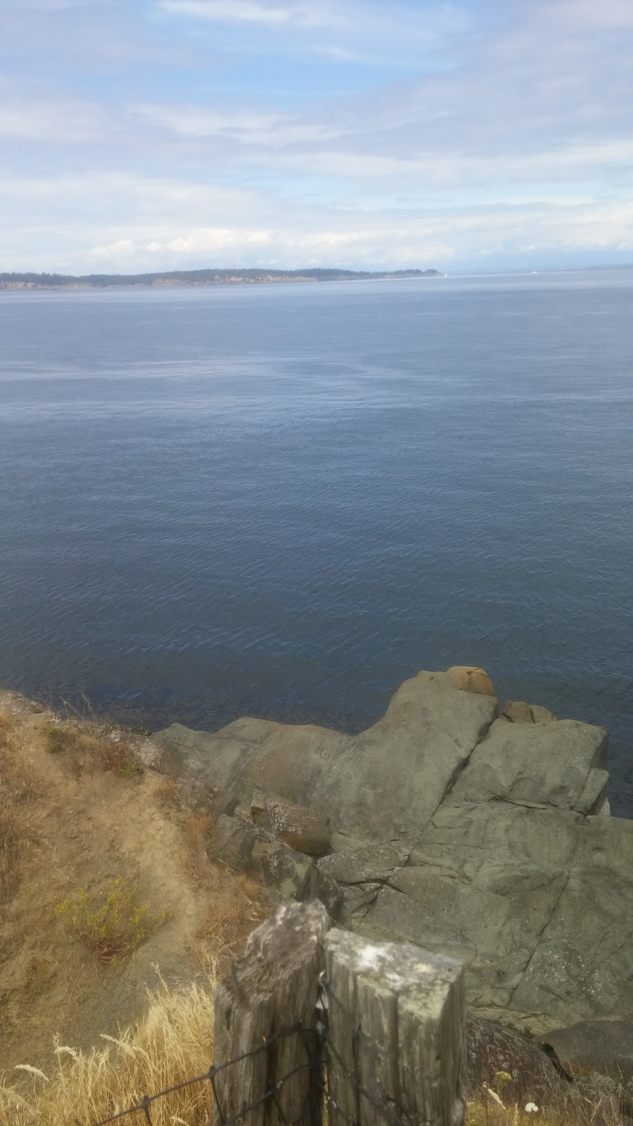Point Thompson House | 364 Matia View Ln, Eastsound, WA 98245, USA | Phone: (360) 376-7888