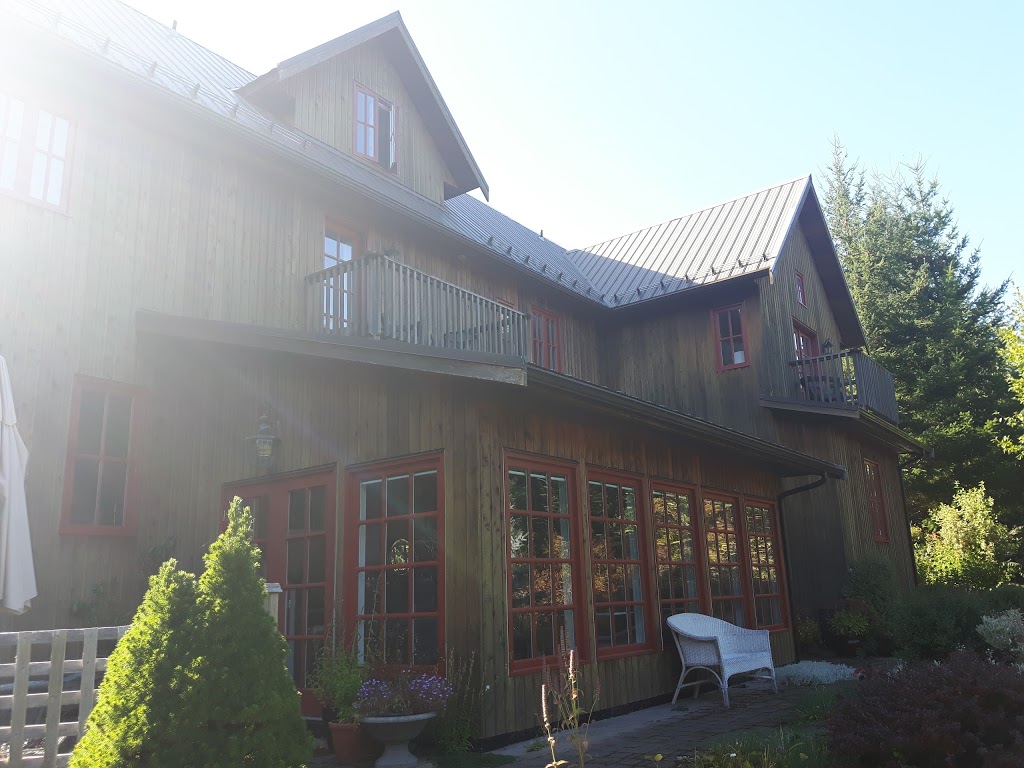 Wetherly Inn | 169 Armand Way, Salt Spring Island, BC V8K 2B6, Canada | Phone: (250) 653-4260