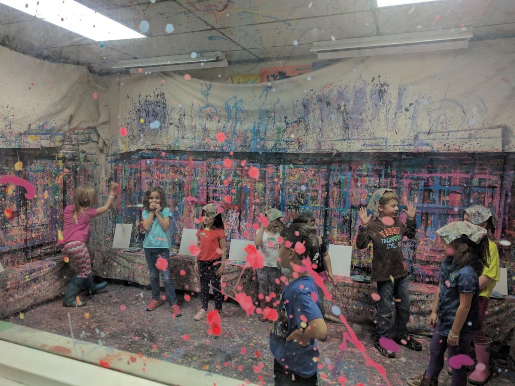 4Cats Arts Studio (Edgedale Drive) | 34 Edgedale Dr NW, Calgary, AB T3A 2R4, Canada | Phone: (403) 208-1423