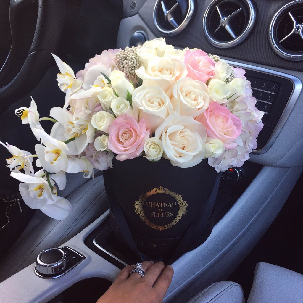 Château des Fleurs | 70 Summerberry Wy, Hamilton, ON L9B 0G2, Canada | Phone: (647) 291-6444