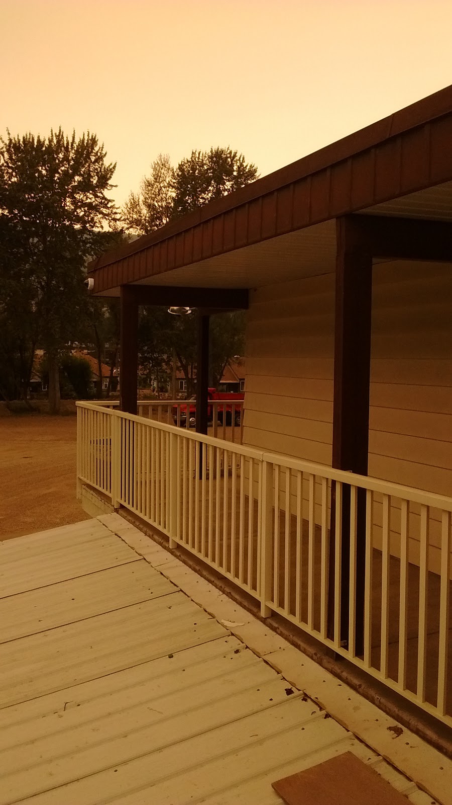 Twin Creeks Motel | 1643 Vernon St, Lumby, BC V0E 2G0, Canada | Phone: (250) 547-9221