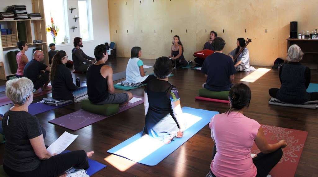 Studio Abhyasa Yoga | 3120 Chemin de North Hatley, Sherbrooke, QC J1N 2Y4, Canada | Phone: (819) 345-6427