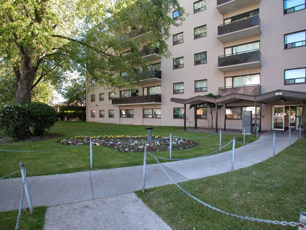 The Woolland | 1284 Danforth Rd, Scarborough, ON M1J 1E9, Canada | Phone: (416) 267-0846