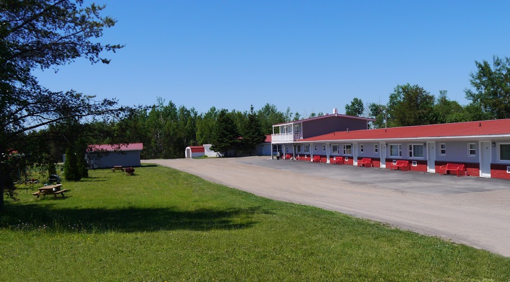 Auberge Restwell Motel | 12 McFarlane Rd, Berry Mills, NB E1G 2M3, Canada | Phone: (506) 961-3639
