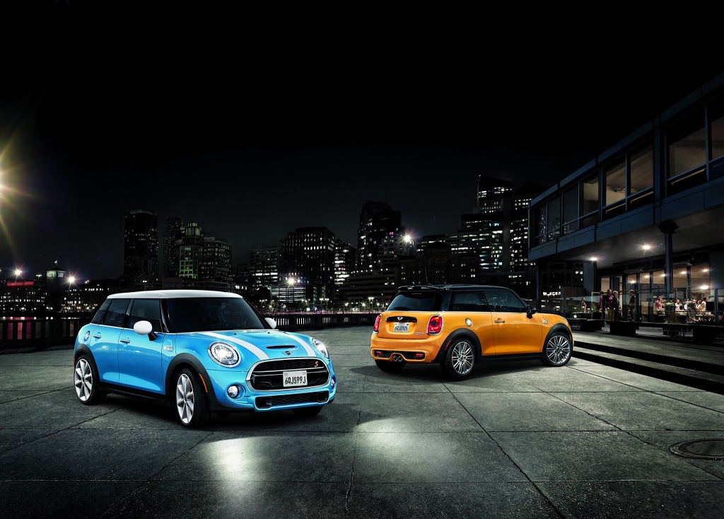 MINI Laval | 2440 Boulevard Chomedey, Laval, QC H7T 2X3, Canada | Phone: (450) 682-1212