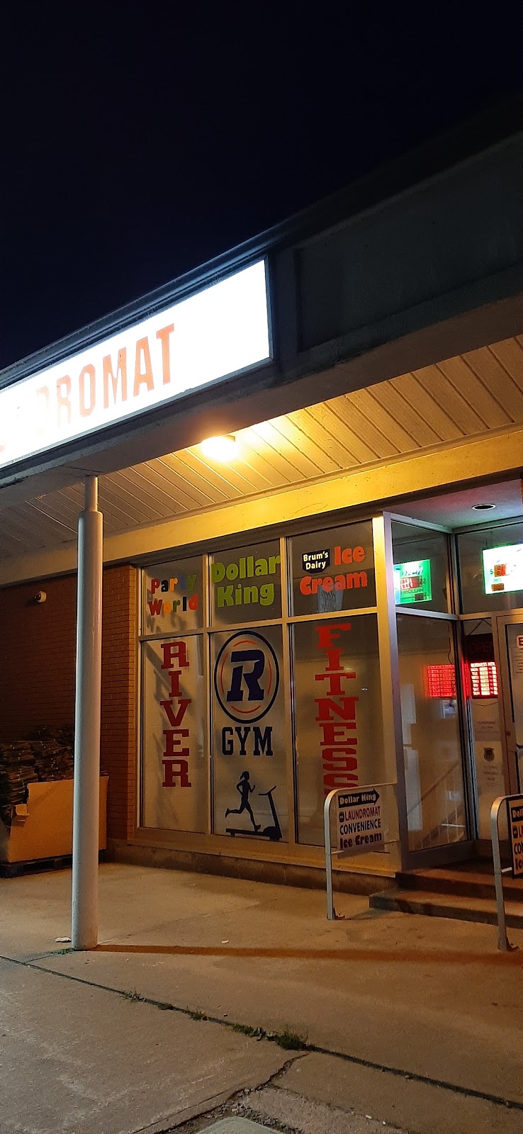 River Fitness | Below dollar king, 48 Ridge Rd, Deep River, ON K0J 1P0, Canada | Phone: (613) 584-9009
