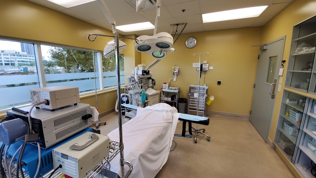 Dr Gilles Beauregard - Plastic Surgery Center Montreal | 8 Pl. du Commerce, Verdun, QC H3E 1N3, Canada | Phone: (514) 564-9904