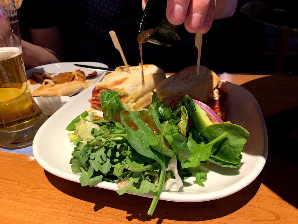 Boston Pizza | 1602 7 Ave, Fernie, BC V0B 1M0, Canada | Phone: (250) 423-2634
