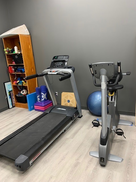 Glebe Physiotherapy and Sport Medicine | 200 Marché Way Unit 106, Ottawa, ON K1S 5J3, Canada | Phone: (613) 237-3750