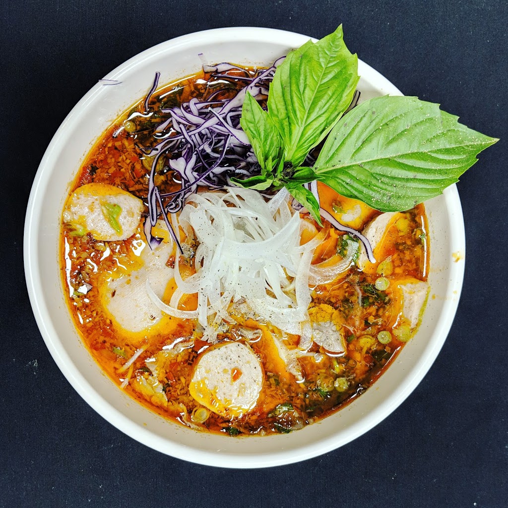 Chao Vietnamese Restaurant | 3009 Pandosy St, Kelowna, BC V1Y 1W3, Canada | Phone: (778) 760-8811