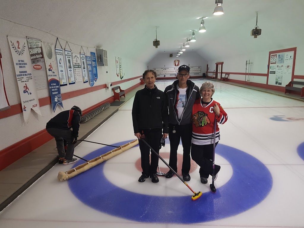 Club De Curling De Lacolle | 7 Rue du Curling, Lacolle, QC J0J 1J0, Canada | Phone: (450) 246-2665