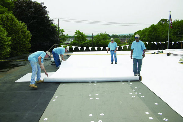 Markham Roofers | 35 Bertram Earnshaw Dr, Markham, ON L6C 2R9, Canada | Phone: (437) 747-1900