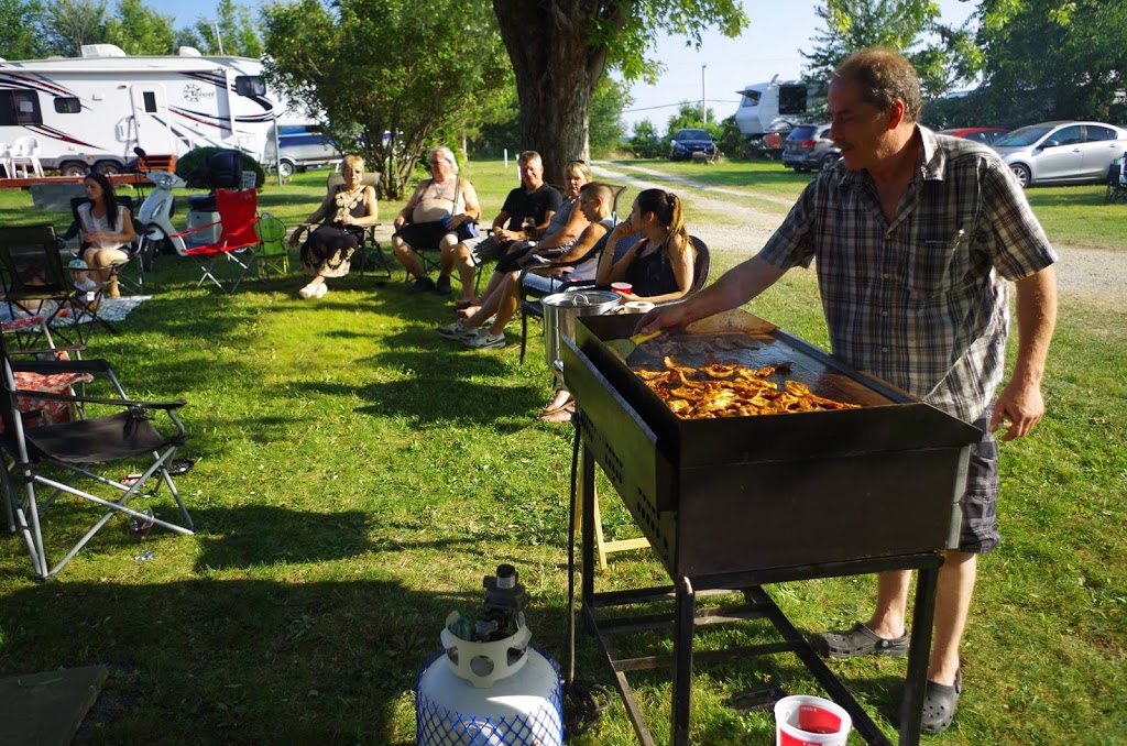 Camping St-Anicet Inc | 1850 Rte 132, Saint-Anicet, QC J0S 1M0, Canada | Phone: (450) 264-2260