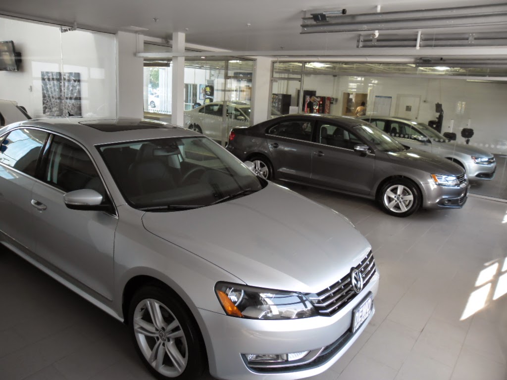 401 Dixie Volkswagen | 5500 Dixie Rd Unit G, Mississauga, ON L4W 4N3, Canada | Phone: (905) 238-7188