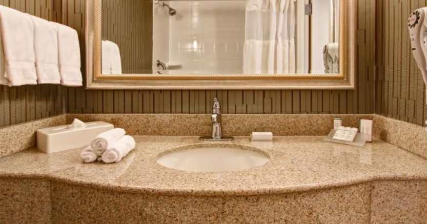 Hilton Garden Inn Toronto/Markham | 300 Commerce Valley Dr E, Thornhill, ON L3T 7X3, Canada | Phone: (905) 709-8008