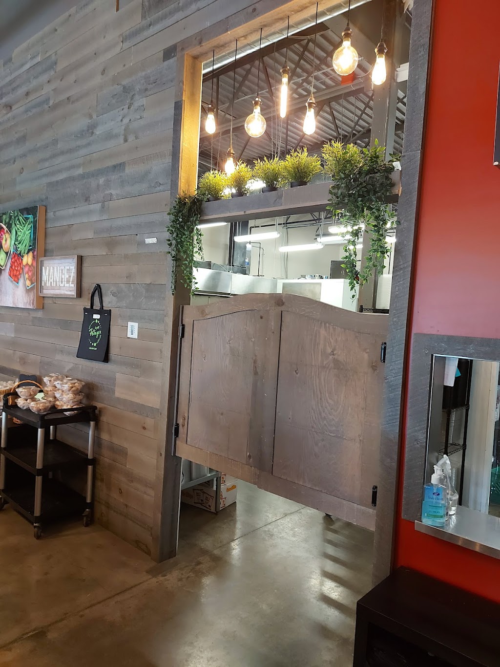 Le Petit Potager traiteur de semaine | 224 Bd Saint-Jean-Baptiste, Mercier, QC J6R 2B8, Canada | Phone: (450) 699-2367
