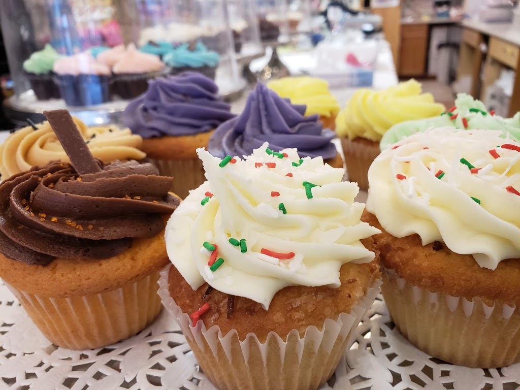 Cupcakes | 1050 King St W, Hamilton, ON L8S 1L3, Canada | Phone: (905) 308-8484