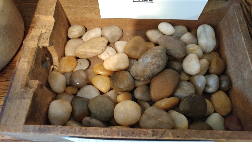 Bs Antiques | 234 Lynx Lake Rd, Huntsville, ON P1H 2J3, Canada | Phone: (705) 789-7929